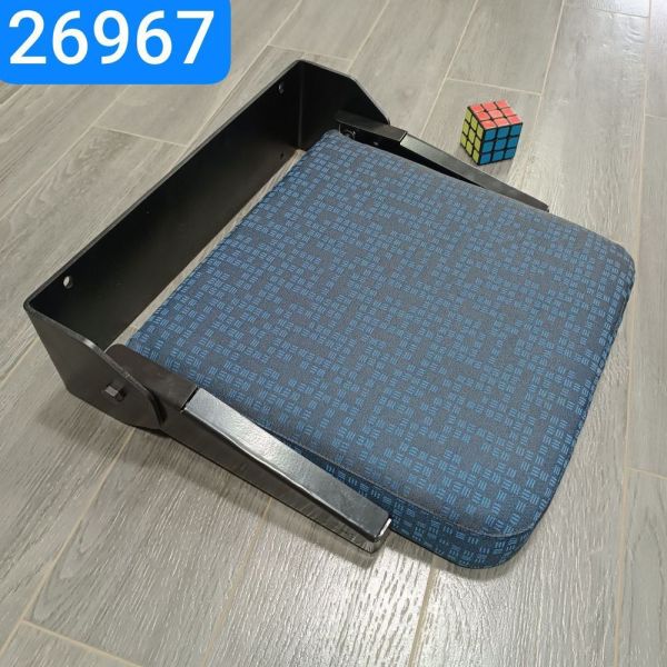 Сидіння відкидне з цільним кронштейном