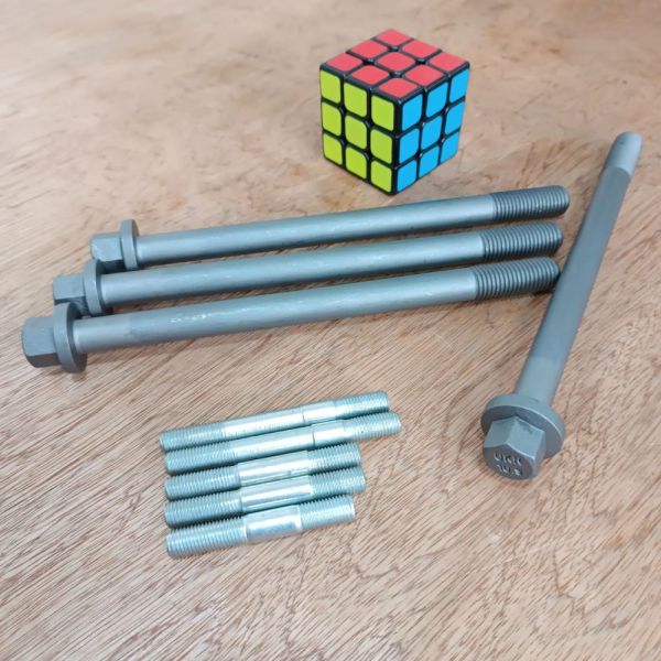 Комплект установочний кріплення головки циліндра КАМАЗ УРАЛ 4320 на ОДНУ головку 9 одиниць