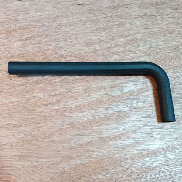 Шланг обігрівача ГАЗ 3302 гнутий 20х360х120 (20х480) патрубок обігрівача заднього гумовий