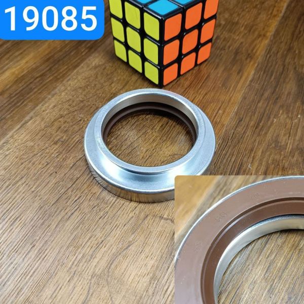 Сальник 55х80х10 ЗМЗ 402 511 колінчастого валу з масловідбивачем фторкаучукFPM +230°C