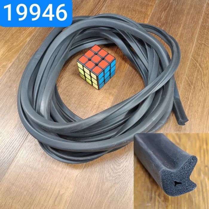 Ущільнювач дверей ГАЗ 3307 L≈7000мм клеїться на двері профіль ЛАСТІВКА