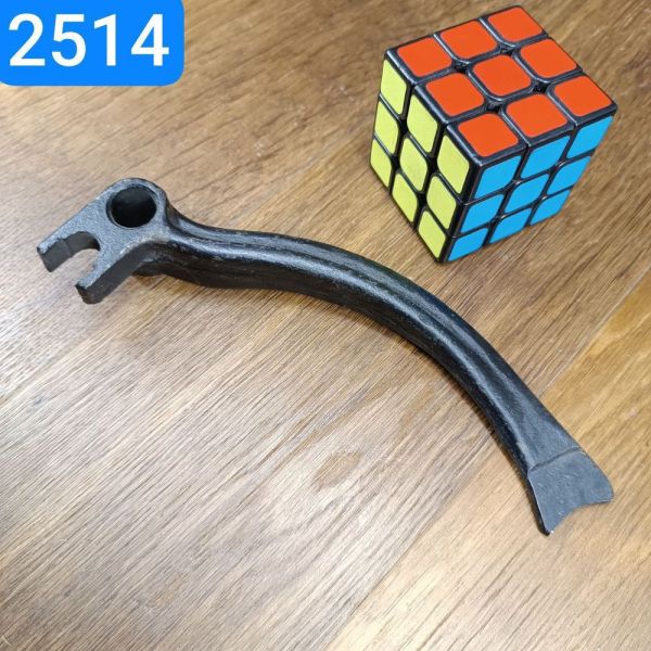 Вилка включення заднього ходу коробки передач ГАЗ 53 66 вилка кпп