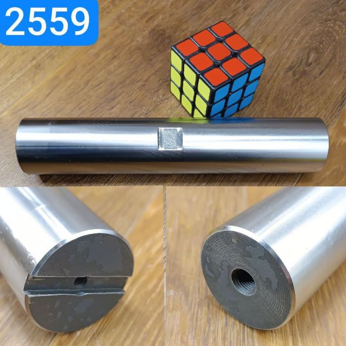 Шкворень КАМАЗ ЄВРО 53205 65115 Р1 Ø45,1 з боковим відведенням з різьбленням М10