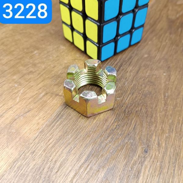 Гайка М24х2-5Н6Н МАЗ КРАЗ кермового пальця, УРАЛ корончаста гайка М24х2 417427-П8