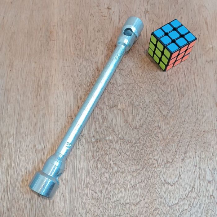 Ключ для гайок коліс 24х27 L≈350мм ГАЗ 3302, КАМАЗ 864549, МТЗ ІТ-147 ІТ-145 оцинкований (Україна)