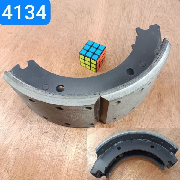 Колодка гальмівна ЗІЛ 130 4331 ПАЗ 32053 4234 задня 4331-3502090-02 Wшир.140мм;Lдуги204мм метал