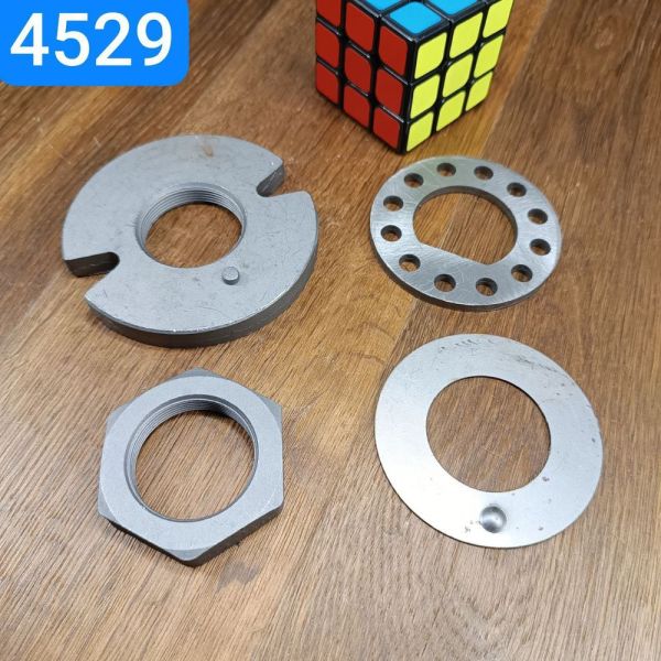 Комплект гайок передньої маточини з шайбами КАМАЗ ПАЗ 32053-07 4234 5320-3103079,853513,5320-3103082