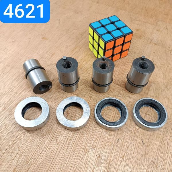 Шкворень поворотного кулака у зборі ЛуАЗ 969М комплект шворнів ЛУАЗ 969М-2304018