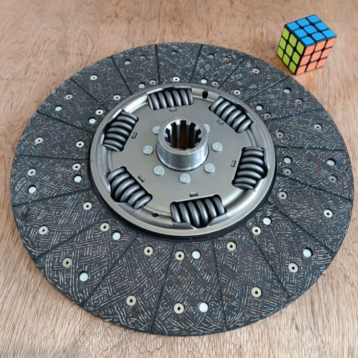 Диск зчеплення ведений у зборі КАМАЗ з КПП 154 MFZ 430 430GTZ еліпсонавіта накладка