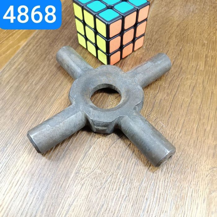 Хрестовина диференціала заднього моста ЗІЛ 5301