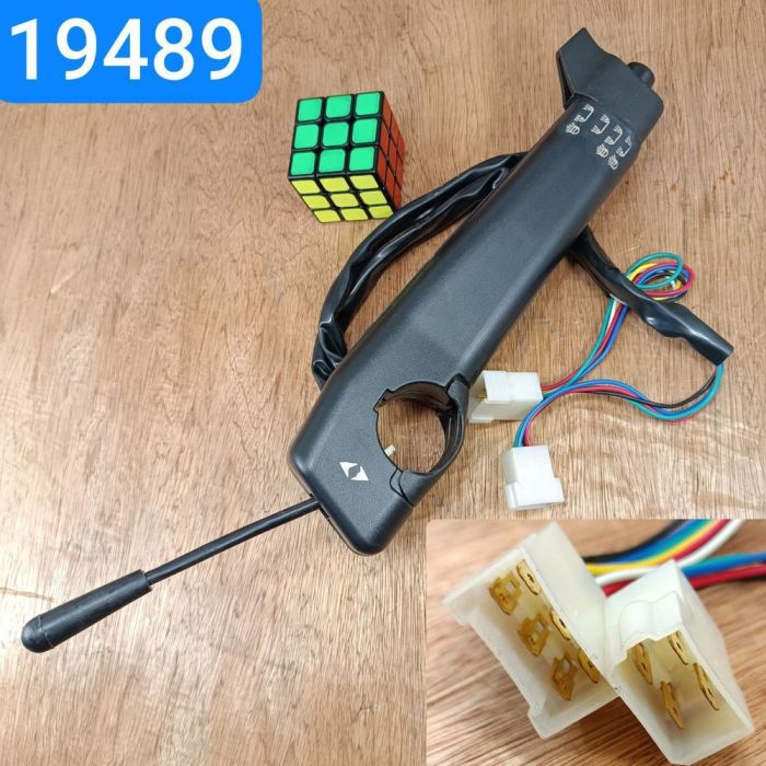 Перемикач комбінований покажчиків повороту та світла КАМАЗ КРАЗ П145-3726000