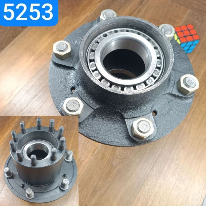 Ступиця колеса заднього права в зборі ГАЗ 3307 53 болти, гайки, шпильки, підшипники