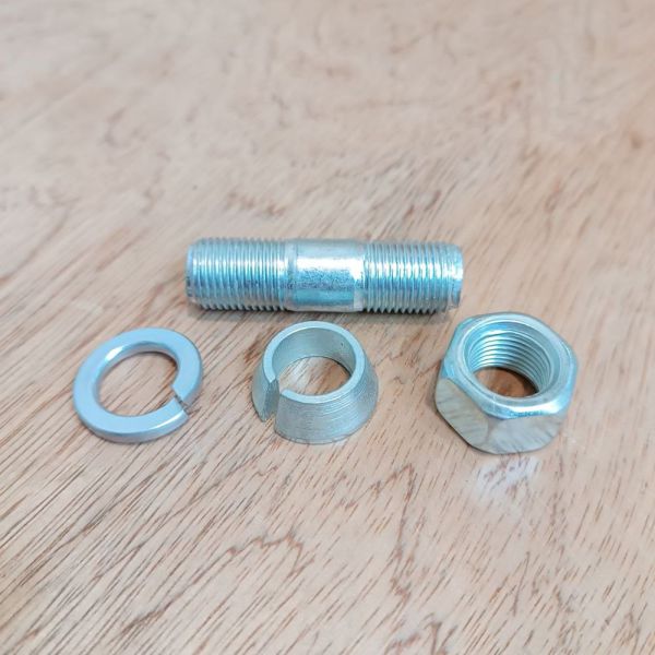 Шпилька М16х1,5х35 півосі КАМАЗ (міцн. 10.9) гайка1/21641/21,шайба1/05172/77,втулка5320-2403072