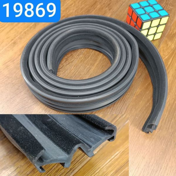 Ущільнювач опускного скла КАМАЗ L≈2300мм бархотка