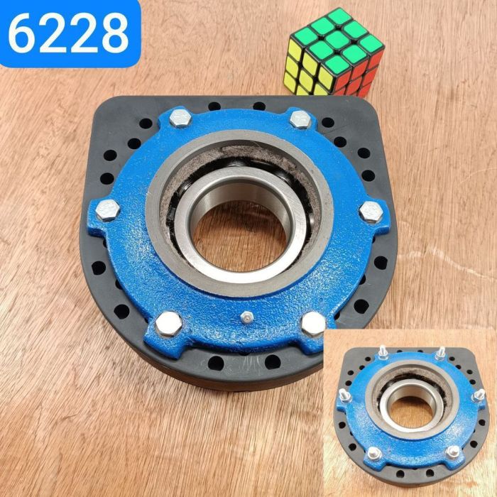 Опора проміжна валу карданного МАЗ у зборі войлок,підшипник 6313 65x140x33