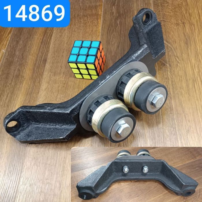 Кронштейн передней опоры двигателя ЗИЛ 5301 в сборе