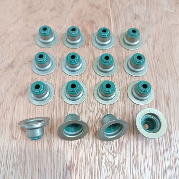 Сальник клапана IN/EX DAEWOO/CHEVROLET F14D3/A16DMS FKM 12-53393-01,165.560, 19036305 (CAVETTO)