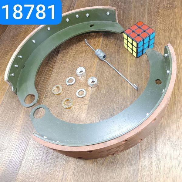 Колодка гальмівна ГАЗ 66 задня накладка Wшир.80мм; Lдуги 430мм комплект на один барабан