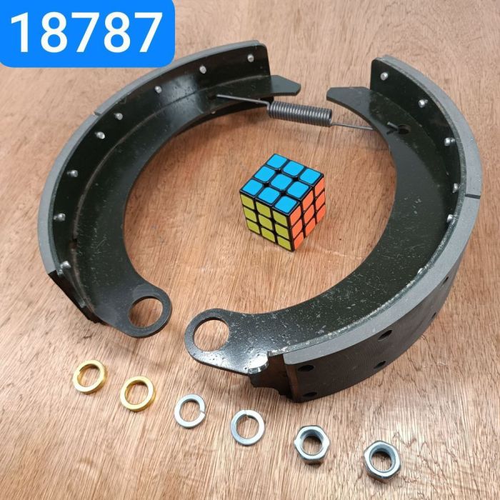 GAZ 3309 E2 4301 4301-3501090  front brake shoe kit on drum Width 80mm; Larc200mm