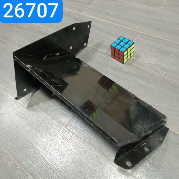 Панель передня права МАЗ панель підніжки права в зборі