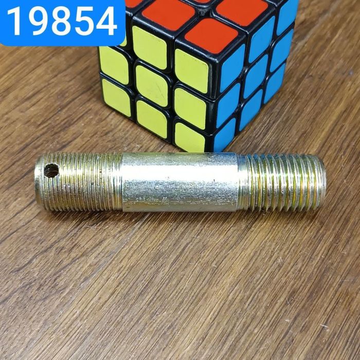 Шпилька М22х1,5 УРАЛ 43203 43206 5557-40 55571-40 підвіски роздавальної коробки
