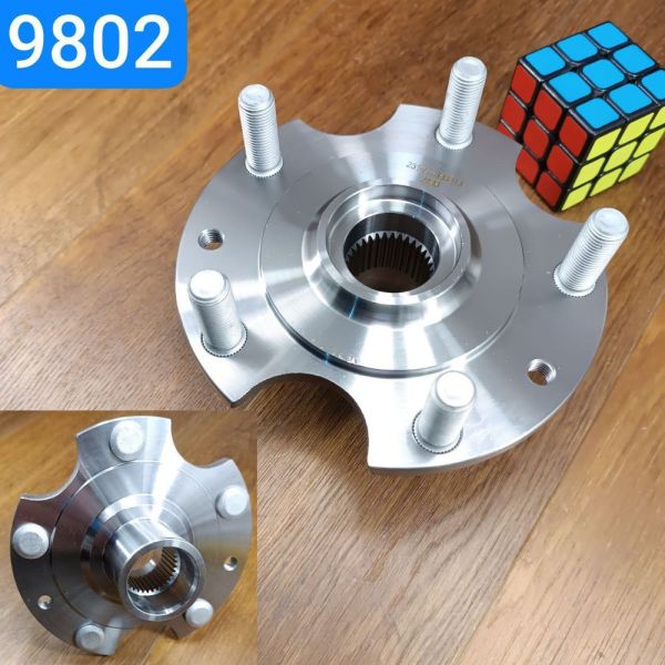 Ступиця колеса переднього ГАЗ 22177 23107 231073 2310 вантажна 4х4 у зборі з болтами М14х1,5