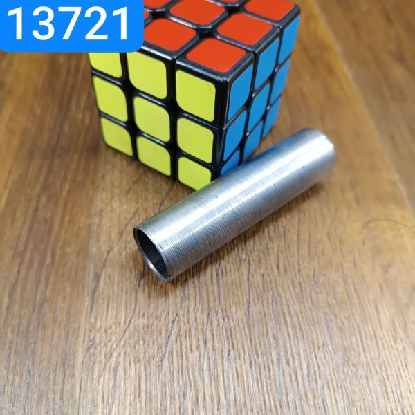 Втулка насоса водяного розпірна ЗІЛ УРАЛ