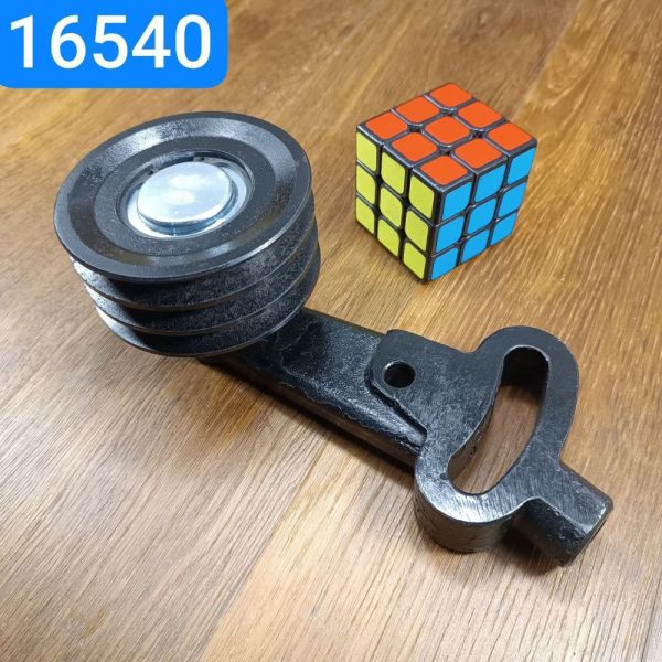 Ролик натяжний УРАЛ 4320 5557 ЗІЛ 133ГЯ натяжний пристрій у зборі